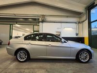 Usata BMW 320 177 CV (130 kW) 2010 Grigio metallizzato Berlina