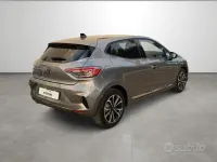 Usata Renault Clio V Techno 90 CV (66 kW) 2025 Grigio Berlina