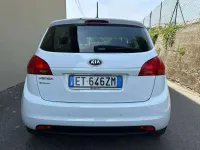 Usata Kia Venga 90 CV (66 kW) 2014 Bianco Utilitaria