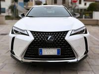 Usata Lexus UX 250h 152 CV (111 kW) 2020 Bianco SUV