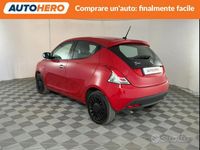 Usata Lancia Ypsilon Silver 71 CV (52 kW) 2021 Rosso Utilitaria
