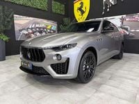 Usata Maserati Levante 250 CV (183 kW) 2021 Grigio nuvolari tristrato SUV