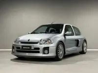 Usata Renault Clio 226 CV (166 kW) 2002 Argento Berlina