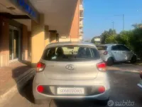 Usata Hyundai i10 Comfort 67 CV (49 kW) 2017 Grigio Utilitaria