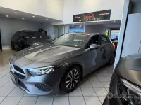 Usata Mercedes A180 AMG Line Premium 116 CV (85 kW) 2025 Grigio Berlina