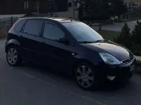 Usata Ford Fiesta Collection 75 CV (55 kW) 2005 Nero Utilitaria