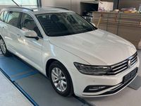 Usata VW Passat Business+ 150 CV (110 kW) 2022 Bianco Station wagon