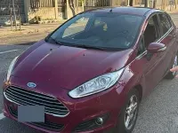 Usata Ford Fiesta 75 CV (55 kW) 2014 Rosso Utilitaria