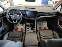 Usata VW Touareg 231 CV (169 kW) 2024 Grigio SUV