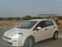 Usata Fiat Grande Punto 75 CV (55 kW) 2012 Bianco Utilitaria