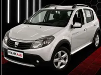 Usata Dacia Sandero Stepway 84 CV (61 kW) 2012 Argento Berlina