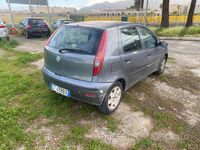 Usata Fiat Punto Active 69 CV (50 kW) 2004 Blu Utilitaria
