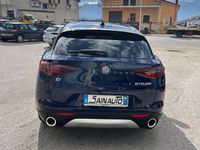 Usata Alfa Romeo Stelvio Executive 209 CV (153 kW) 2017 Blu/azzurro SUV