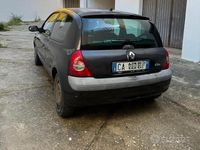 Usata Renault Clio II 58 CV (42 kW) 2002 Berlina