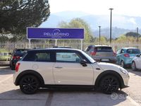 Usata Mini Cooper D 116 CV (85 kW) 2016 Beige Utilitaria