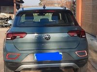 Usata VW T-Roc Life 110 CV (80 kW) 2023 Verde SUV