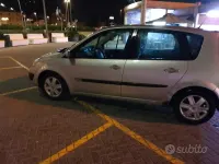Usata Renault Scenic E-Tech 130 CV (95 kW) 2006 Grigio Monovolume