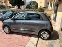 Usata Renault Twingo Cosmic 69 CV (50 kW) 2016 Grigio Utilitaria