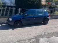 Usata Renault Clio II 75 CV (55 kW) 1999 Blu Berlina