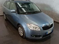 Begagnad Skoda Fabia Style 80 HK (58 kW) 2009 Blå Kombi