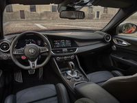 Nuova Alfa Romeo Giulia Quadrifoglio 519 CV (381 kW) 2026 Rosso Berlina