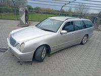 Usata Mercedes E220 Avantgarde 143 CV (105 kW) 2002 Station wagon