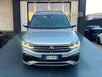 Usata VW Tiguan R-line 200 CV (147 kW) 2021 Argento SUV