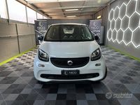 Usata Smart ForFour Passion 89 CV (65 kW) 2016 Bianco Utilitaria