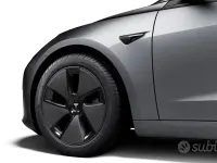 Usata Tesla Model 3 Standard Range 88 kW (120 CV) 2022 Grigio stealth Berlina