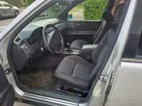Usata Mercedes E200 136 CV (100 kW) 1997 Grigio Berlina