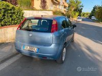 Usata Fiat Grande Punto 77 CV (56 kW) 2009 Bianco Utilitaria