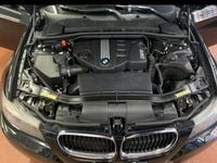 Usata BMW 320 184 CV (135 kW) 2010 Nero Berlina