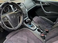 Usata Opel Astra 140 CV (102 kW) 2013 Nero Berlina
