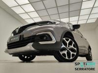 Usata Renault Captur Intens 90 CV (66 kW) 2018 Grigio SUV