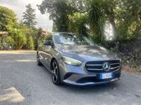 Usata Mercedes B200 150 CV (110 kW) 2022 Monovolume