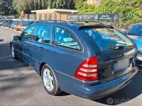 Usata Mercedes C270 Avantgarde 170 CV (125 kW) 2001 Blu Berlina