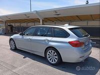 Usata BMW 318 Luxury Line 150 CV (110 kW) 2015 Grigio Station wagon