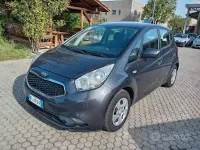 Usata Kia Venga 90 CV (66 kW) 2017 Grigio Utilitaria