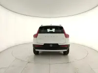 Nuova Volvo XC40 163 CV (119 kW) 2026 Bianco ghiacciaio SUV