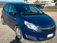 Usata Opel Meriva 101 CV (74 kW) 2017 Blu/azzurro Monovolume