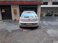 Usata Fiat Grande Punto 77 CV (56 kW) 2010 Grigio Utilitaria