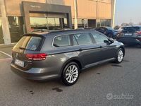 Usata VW Passat Comfortline 150 CV (110 kW) 2017 Nero Station wagon