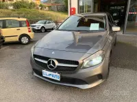 Usata Mercedes A180 109 CV (80 kW) 2015 Grigio Berlina