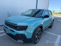 Usata Jeep Avenger Altitude 120 CV (88 kW) 2023 Bluazzurro SUV