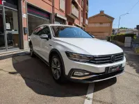 Usata VW Passat Alltrack 190 CV (139 kW) 2021 Bianco Station wagon