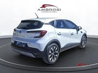 Usata Renault Captur Equilibre 101 CV (74 kW) 2024 Bianco SUV