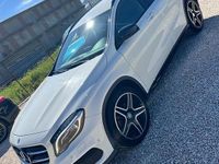 Usata Mercedes GLA200 AMG 135 CV (99 kW) 2015 Bianco SUV