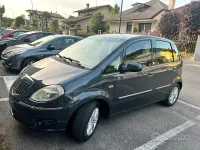 Usata Lancia Musa 77 CV (56 kW) 2010 Bluazzurro Monovolume