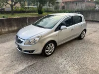Usata Opel Corsa Enjoy 80 CV (58 kW) 2007 Argento Utilitaria