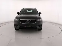 Usata Volvo XC40 Momentum 150 CV (110 kW) 2021 Nero SUV